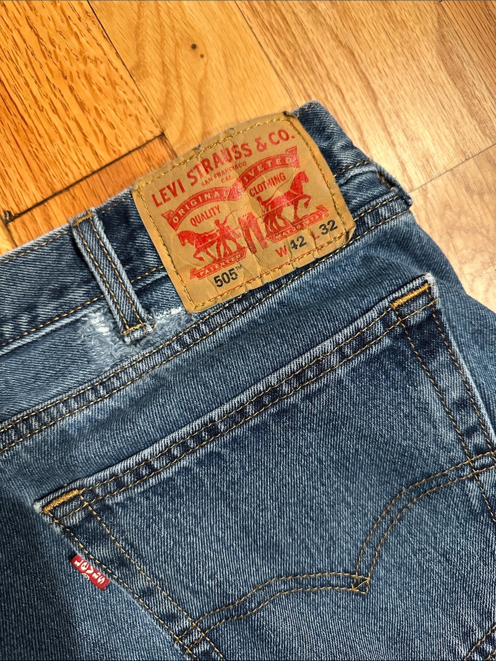 Levi's Men's 505 Relaxed Fit Jeans - Medium Blue Denim